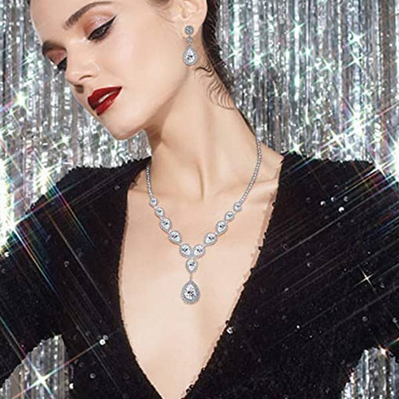 Diamond Crystal Necklace Set CZ Zircon Rhinestone Necklace Bracelet Earrings Set - Picture 5 of 7